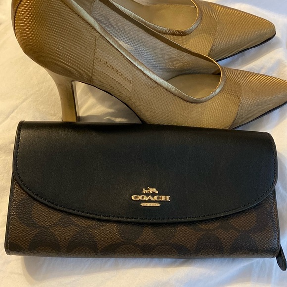 Wallet Designer By Coach Size: Medium
Regular price $76.99 - Picture 2 of 6